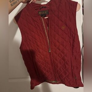 Ariat Quilted Vest in Rich Red